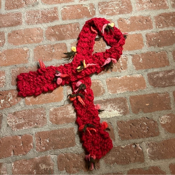 Handmade hand knit red extra long cozy scarf - Picture 1 of 16
